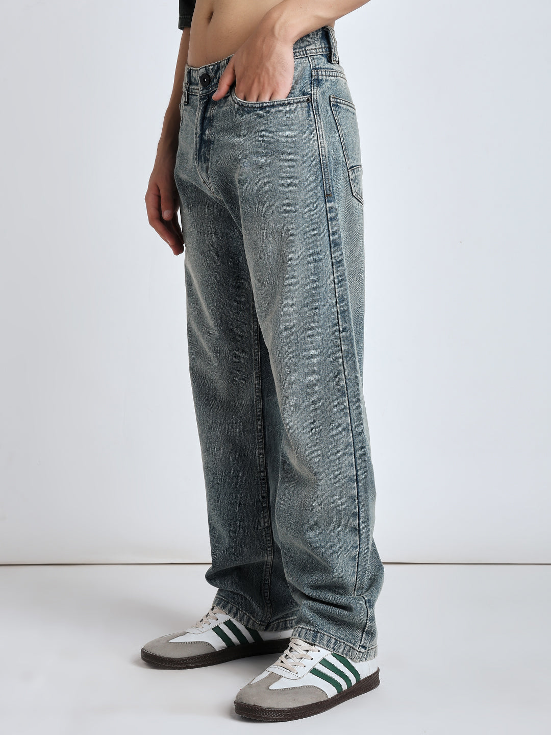 Vintage wash jeans