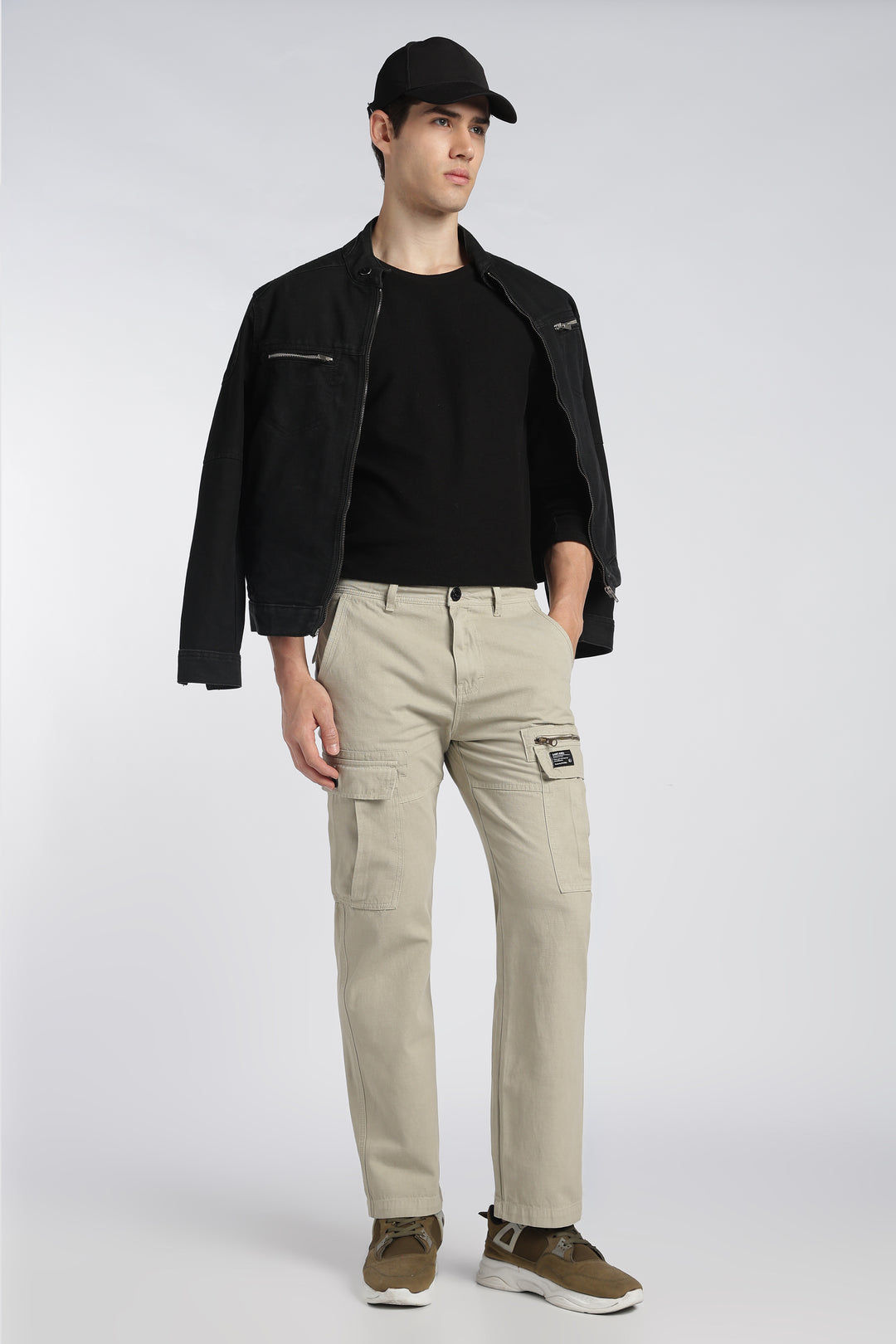 Men’s Beige Linen-Blend Cargo Pants