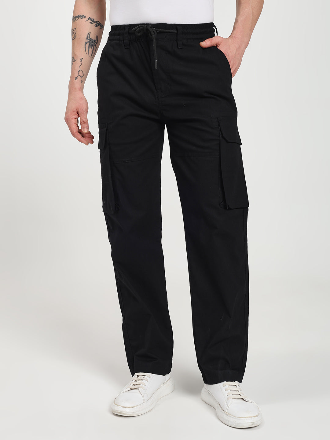 Men’s Black Six-Pockets Cargo Pant