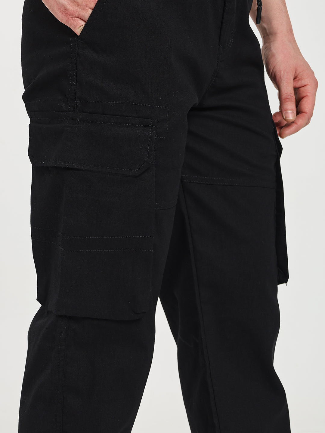 Men’s Black Six-Pockets Cargo Pant