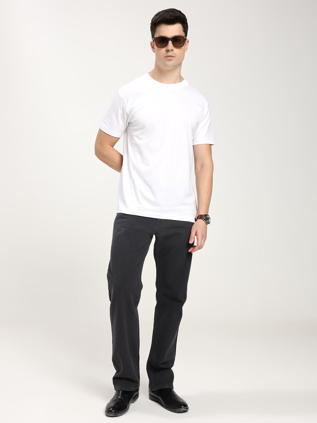 Men’s Charcoal Gray Straight Jeans