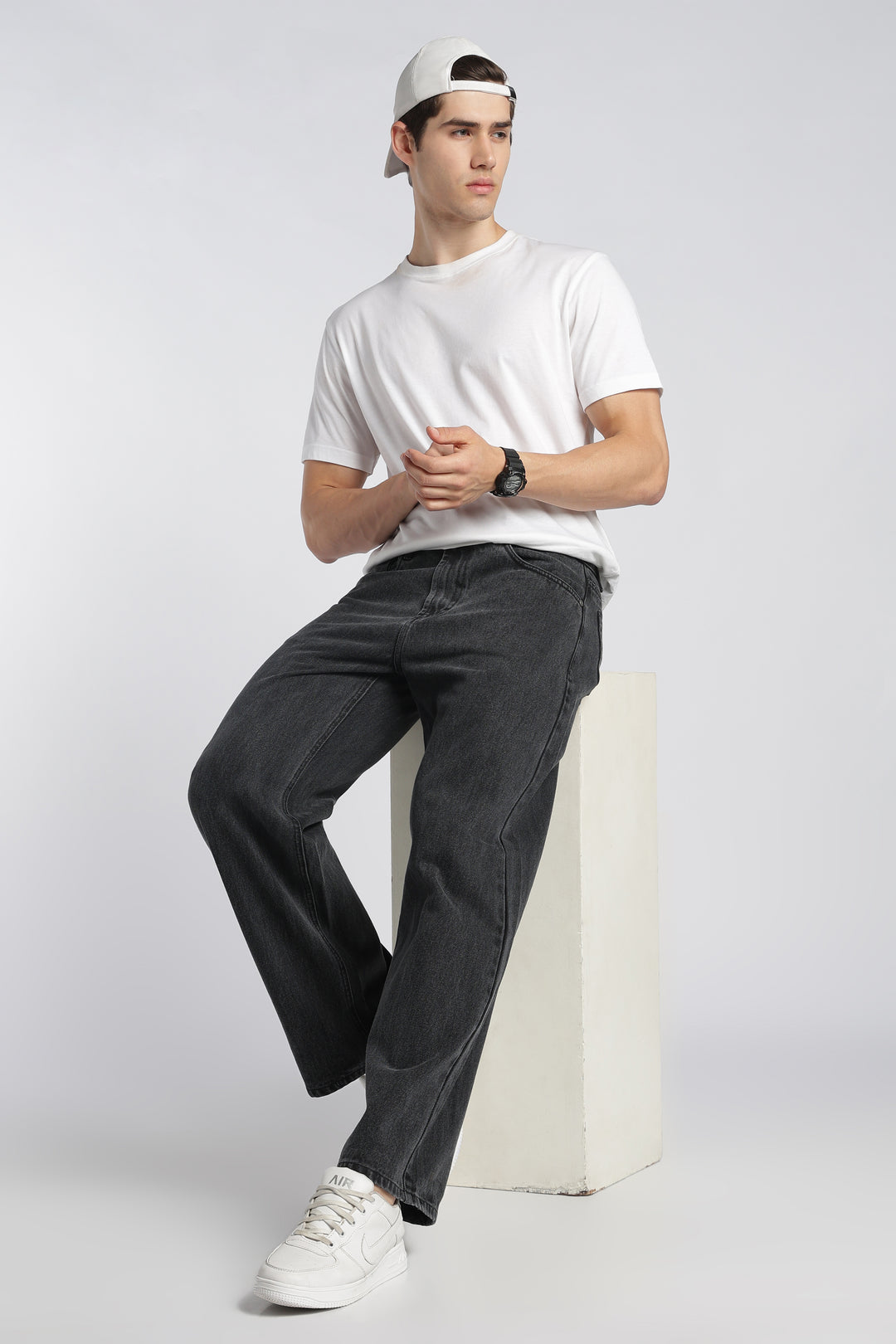 Men’s Charcoal Black Loose Fit Denim Jeans