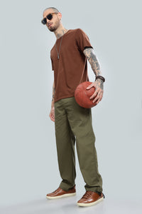 MEN'S OLIVE STRAIGHT PANTS.