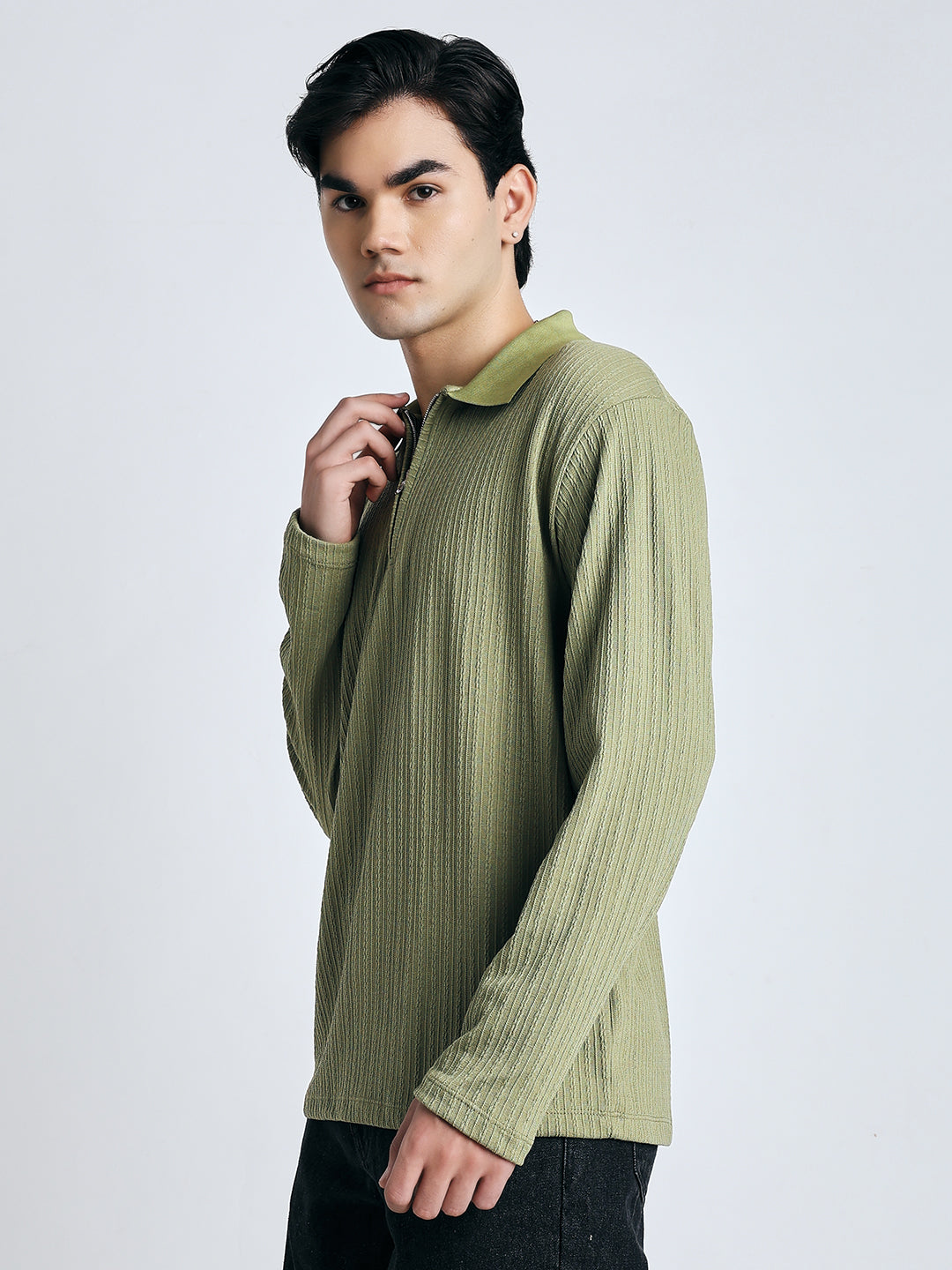 Sage green front chain zipper T-shirt