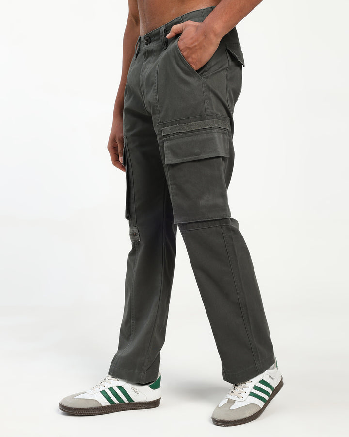 Men’s Green Straight Fit Cargo Pants with Utility Pockets