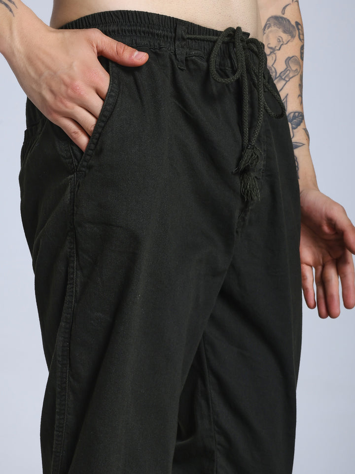 Green loose fit joggs