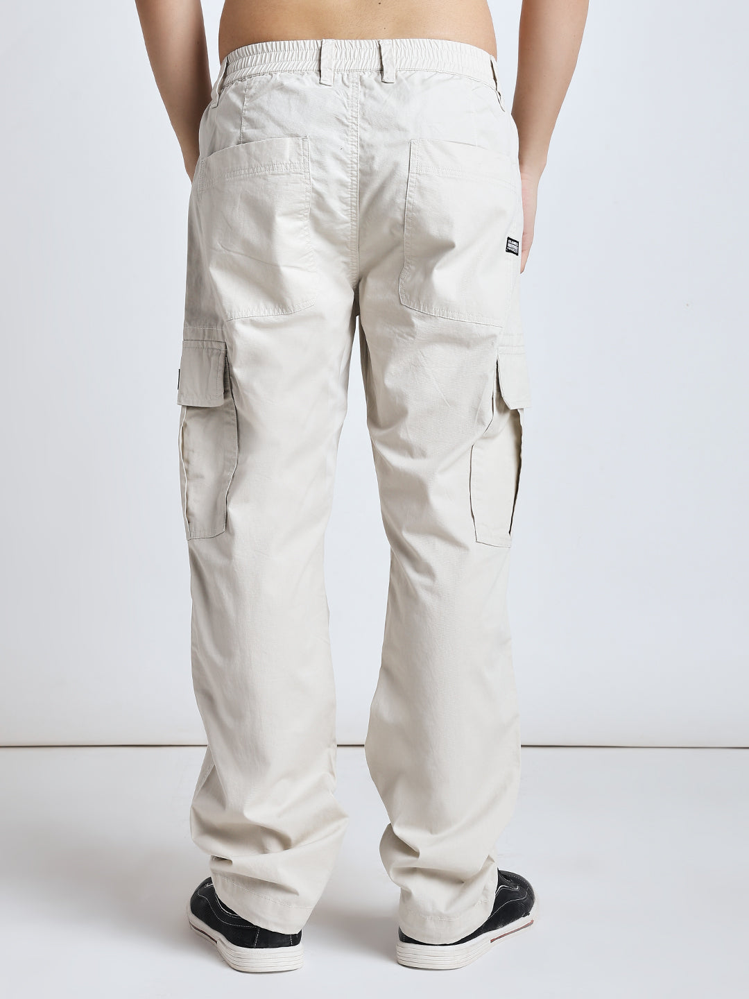 New edition straight fit cream Six pockets