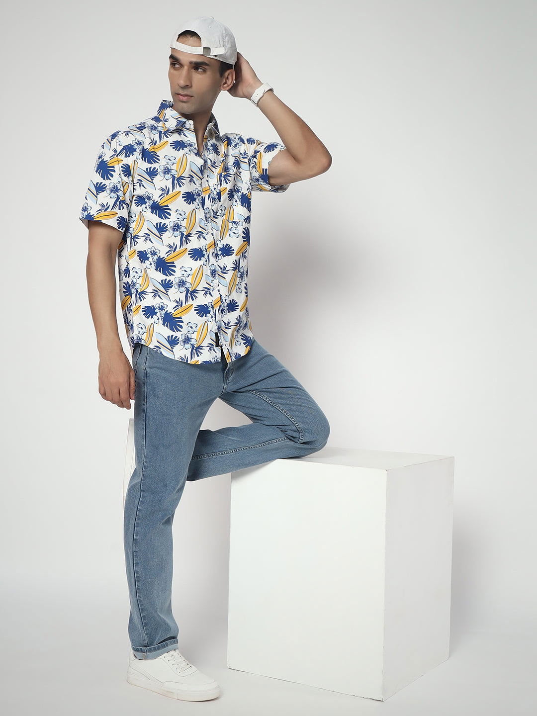 Flower-patterned shirt - St.Jones