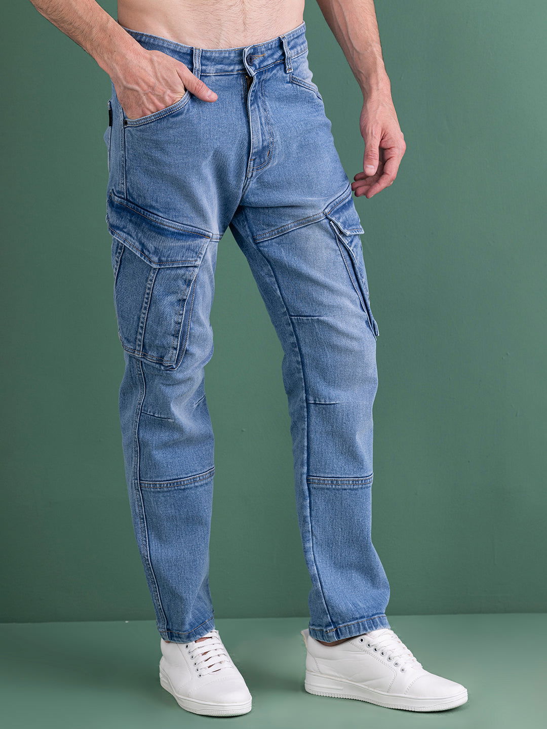 Frosty cargo jeans. - St.Jones