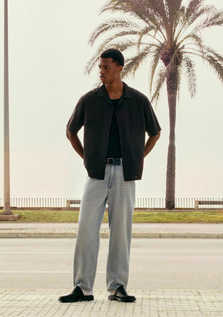 SAINTJONES-RELAXED FIT BLACK SHIRT