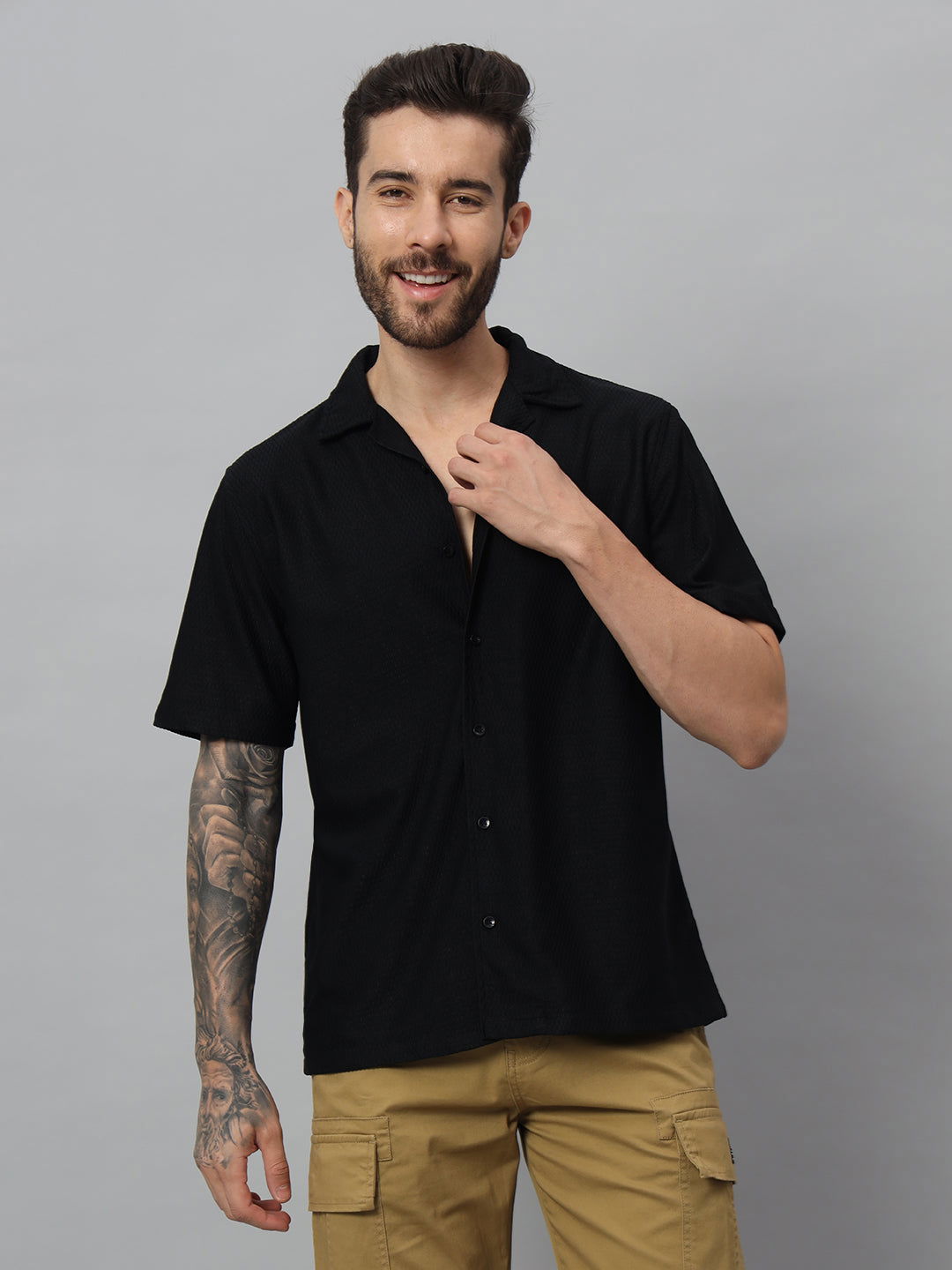 SAINTJONES-BLACK TEXTURED HALF SHIRT - St.Jones