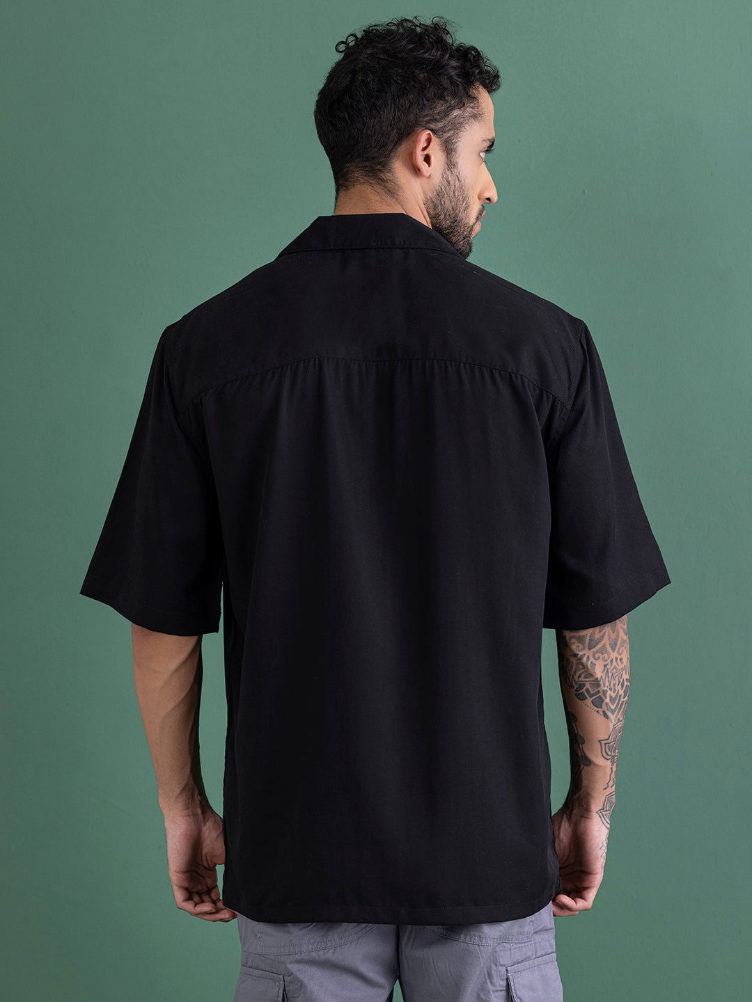 SAINTJONES-RELAXED FIT BLACK SHIRT - St.Jones