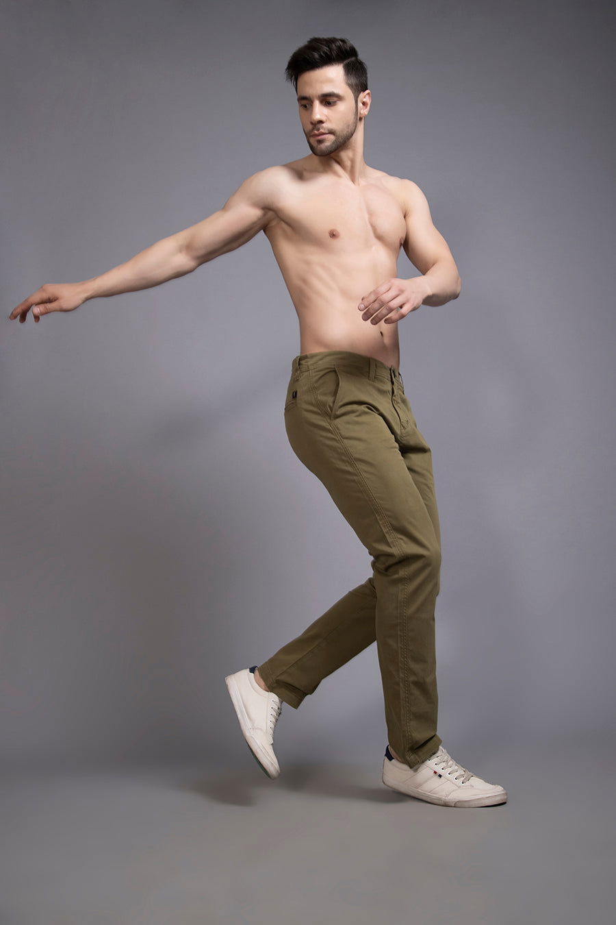 Slim fit cotton chinos-Olive Green - St.Jones