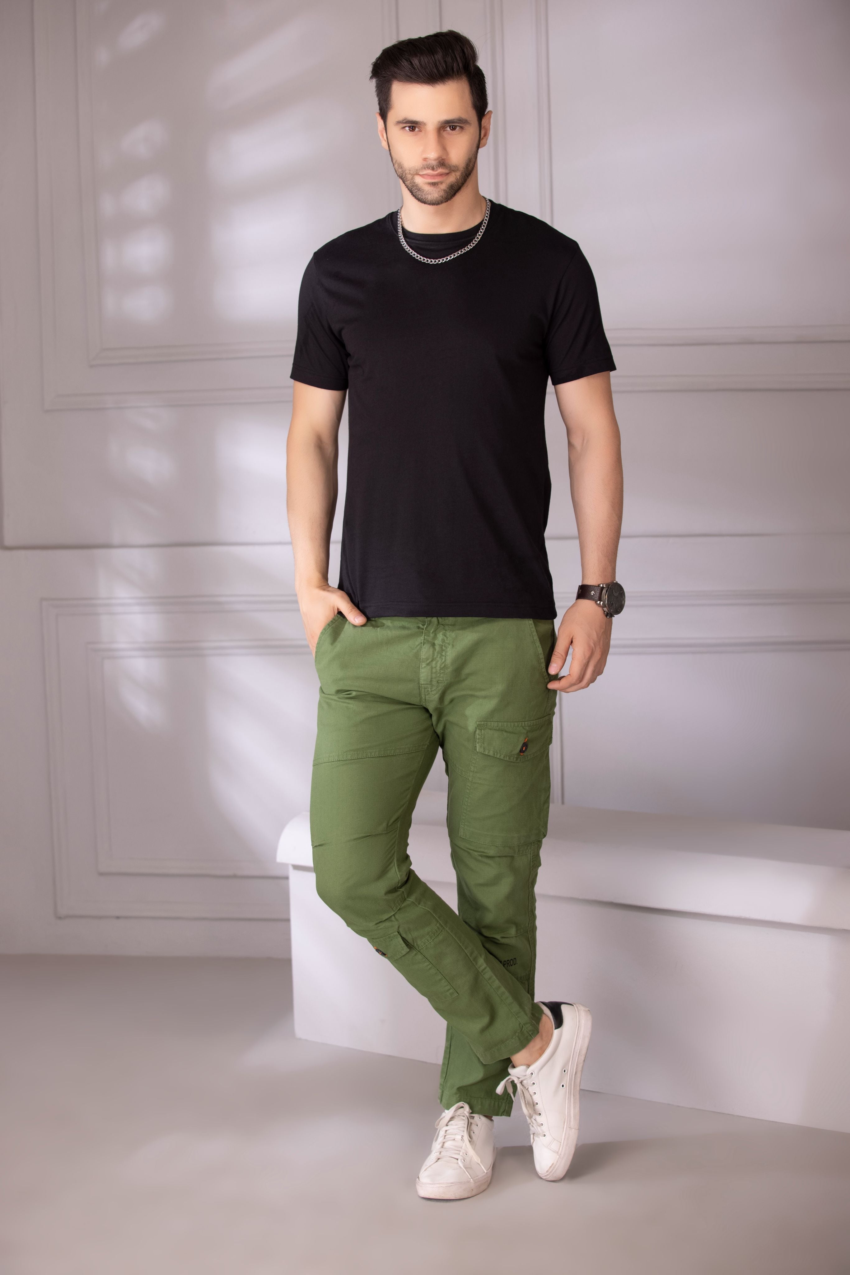 The 16 Best Green Cargo Pants to Buy Right Now