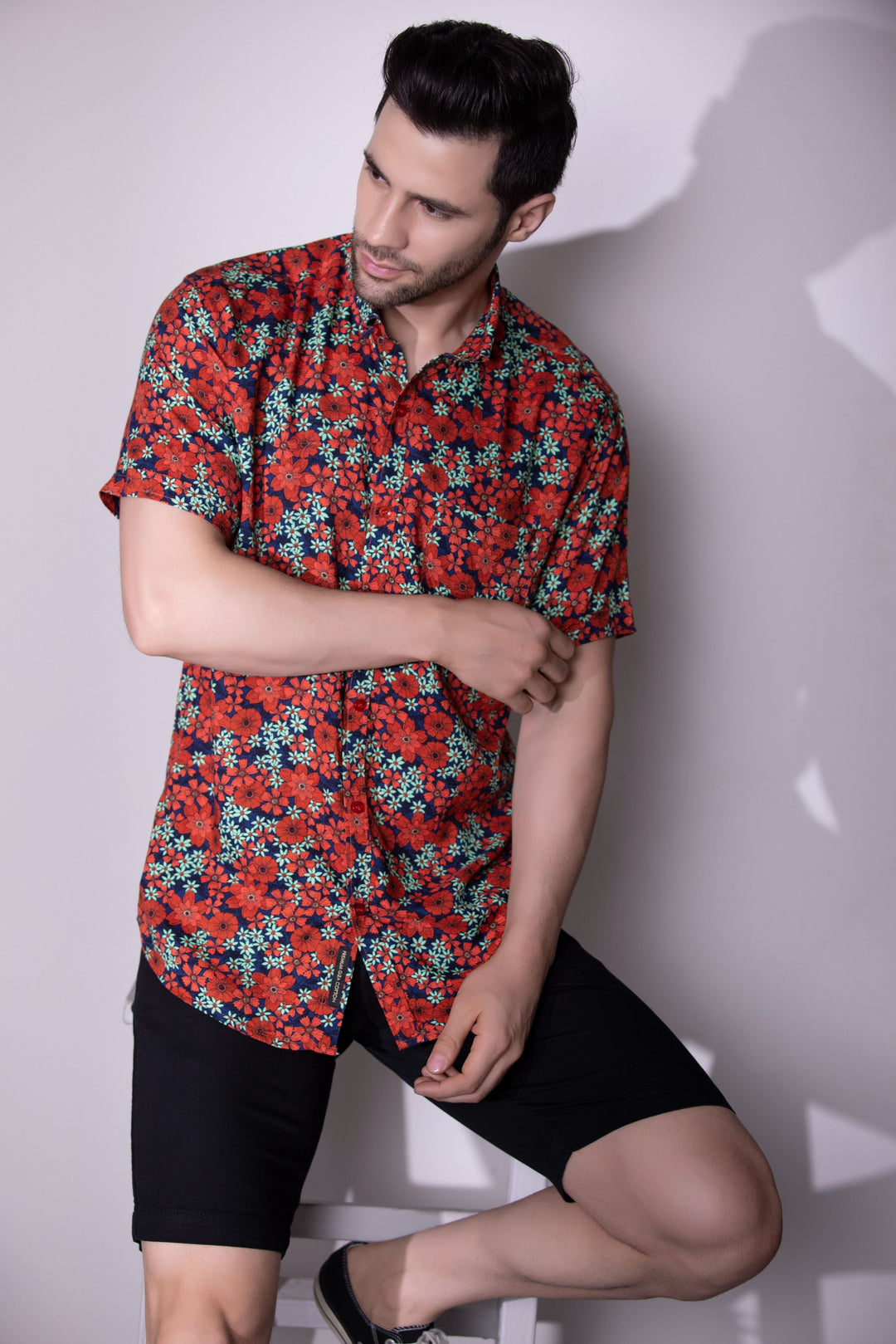 Men Red floral Relaxed fit Shirt